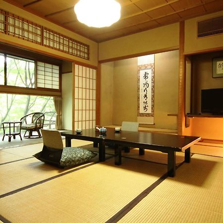 Momoyama Hotel Matsumoto Exterior photo
